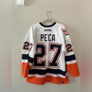 SIGNED NHL New York Islanders Michael Peca Hockey Jersey
